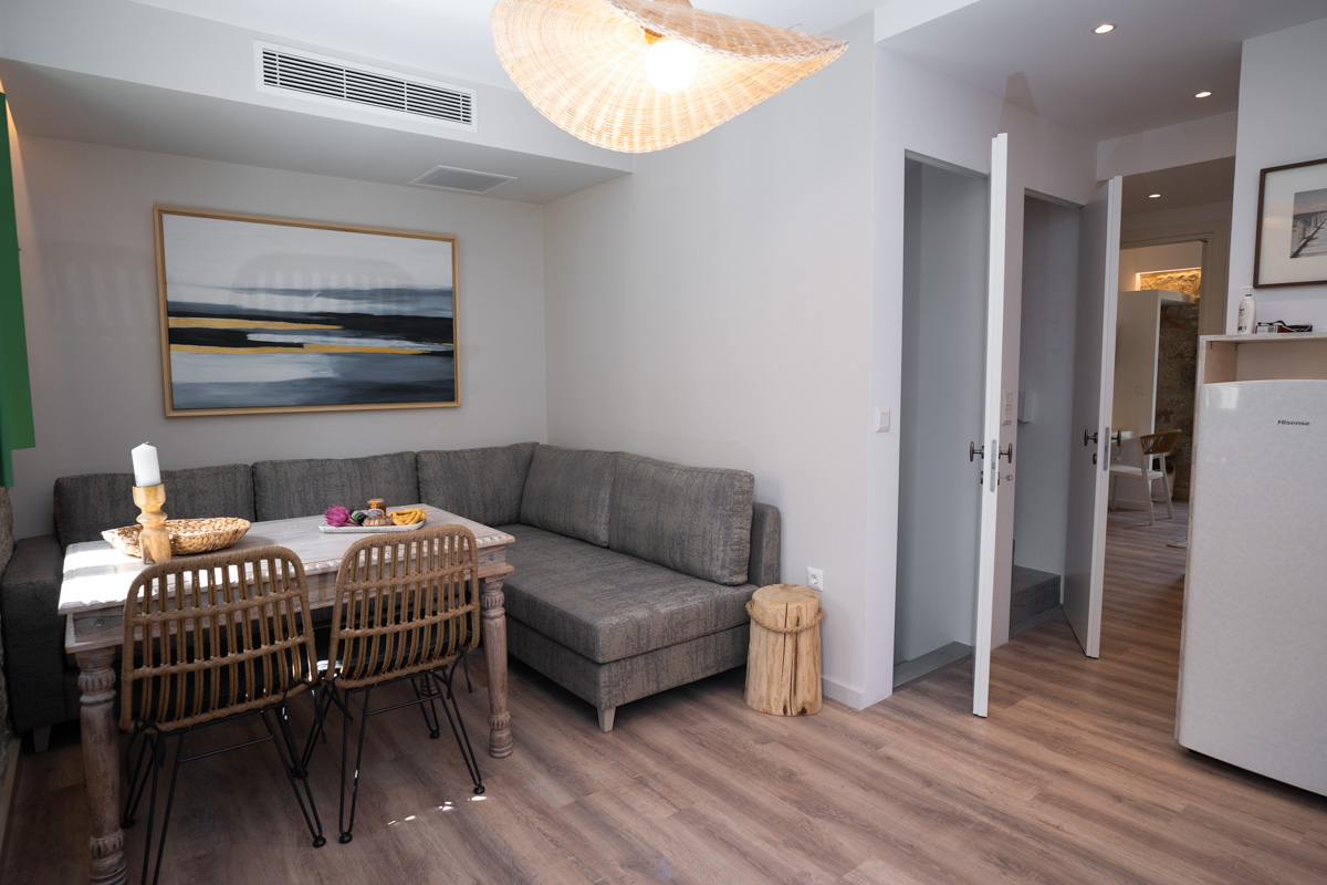 Olvio Suites — photograph 5